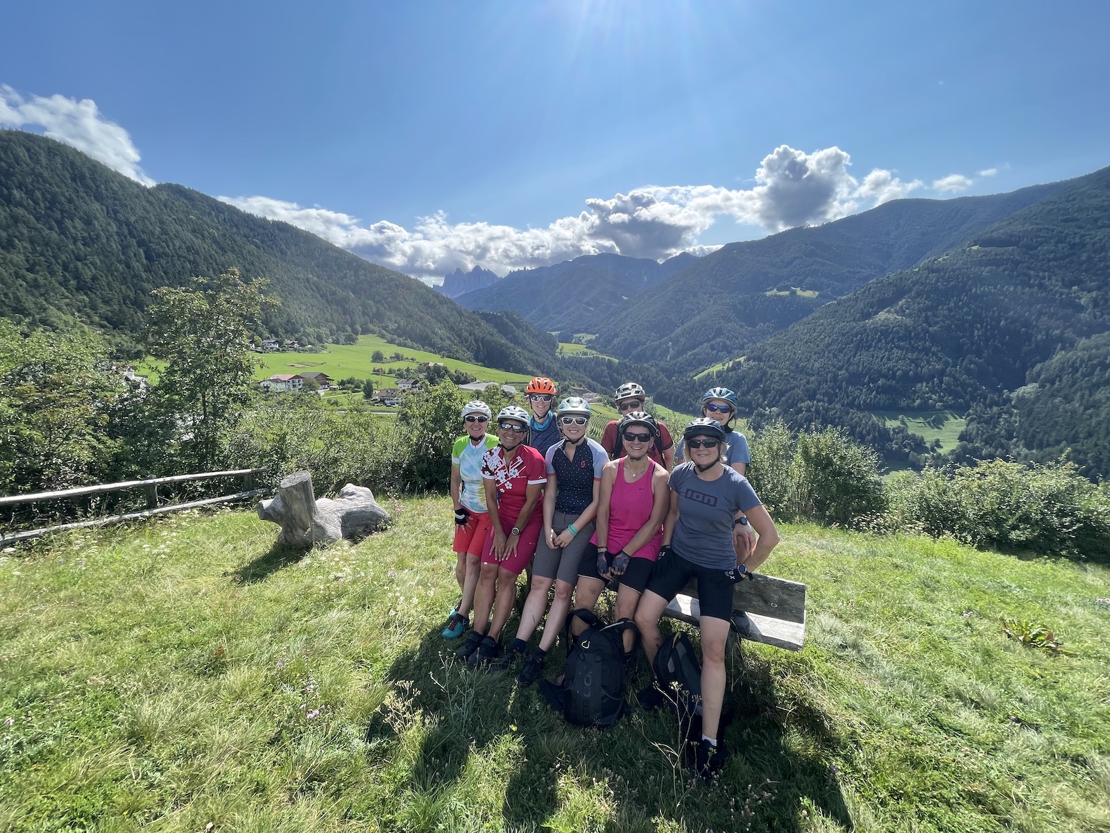 beitune Frauen-Transalp | Alpenüberquerung für Frauen: Aussicht auf die Dolomiten
