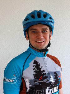 Achim ist unser beitune MTB Guide für das MTB-Fahrtechniktraining in Stuttgart