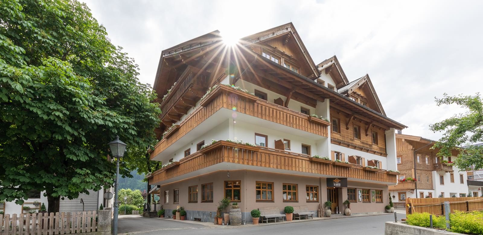Das beitune Partnerhotel das Kleine Hotel im Zillertal ist einer unserer Startpunkte für die Transalpbei