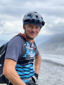 beitune Guide Stefan vor dem Aletschgletscher
