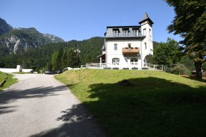 Ansicht auf das beitune Partnerhotel Saisera in Malborghetto