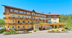 Das beitune Partnerhotel Wellnesshotel Tanne in Baiersbronn überzeugt durch ein vielfältiges Angebot