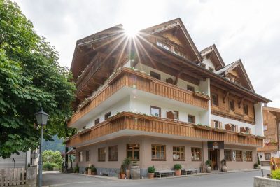Das beitune Partnerhotel das Kleine Hotel im Zillertal ist einer unserer Startpunkte für die Transalpbei