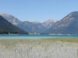 Blick auf den Achensee in Tirol bei unserer beitune Genusstour Achensee-Venedig
