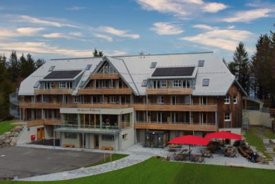 Außenfassade des beitune Partnerhotel Berghaus Freiburg
